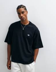adidas Originals essential oversized t-shirt in black