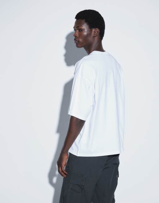 adidas Originals essential oversized t-shirt in white, 4 of 9