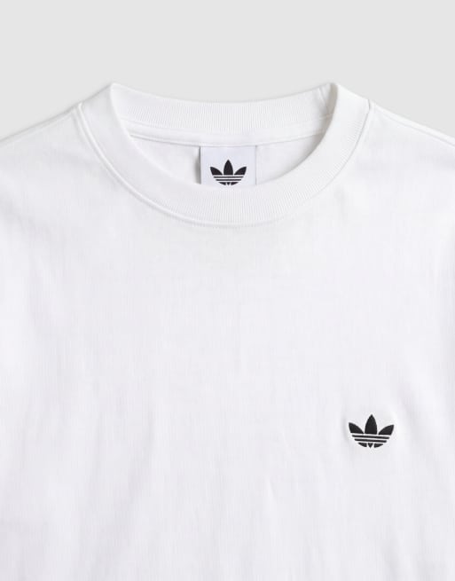 adidas Originals essential oversized t-shirt in white, 8 of 9