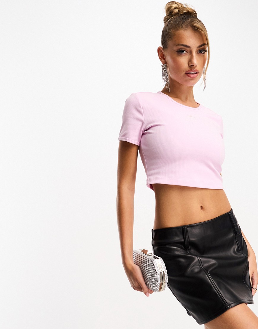adidas Originals essential rib crop t-shirt in orchid fusion-Pink