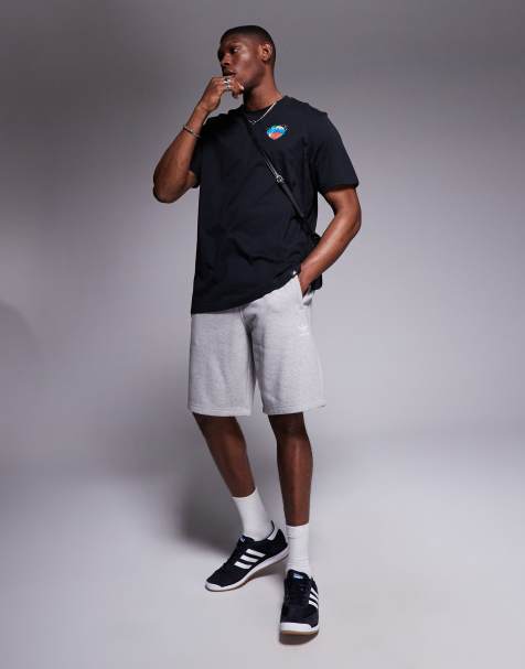 adidas Originals Essential shorts in black - view 1