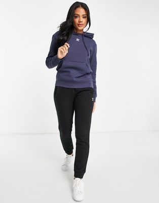 Sweats et sweats à capuche adidas Originals - Essential - Sweat à capuche avec logo centré - Bleu marine