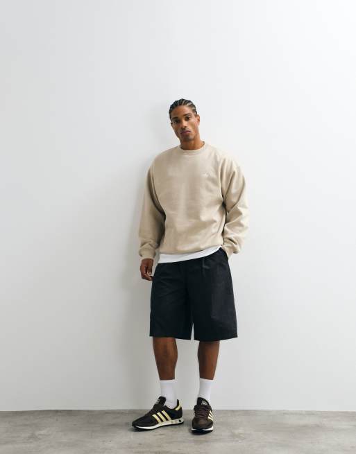 adidas Originals Essential Sweatshirt in Hellkhaki mit lockerer Passform, 2 von 5