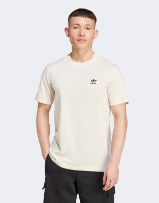 essential t-shirt in off white