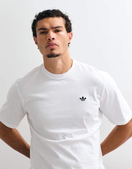 adidas Originals Essential T-Shirt in Weiß, 4 von 5