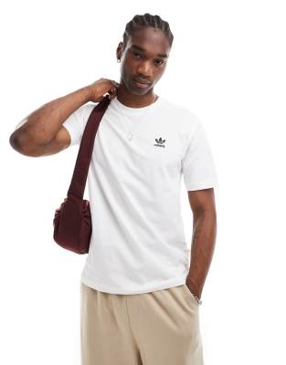 adidas Originals adidas Originals Essential tee in white