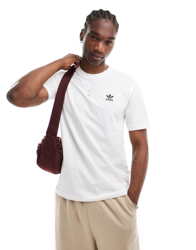 adidas Originals - essential tee in white