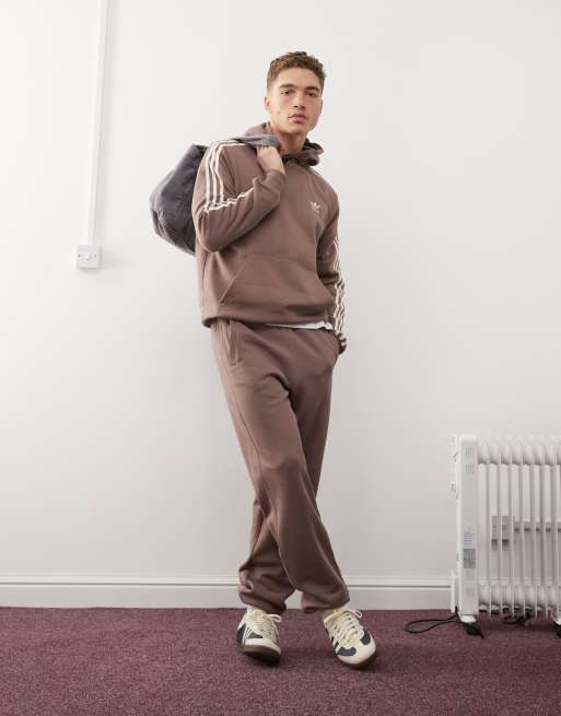 adidas Originals – Essentials – Brązowe joggersy z logo trefoil