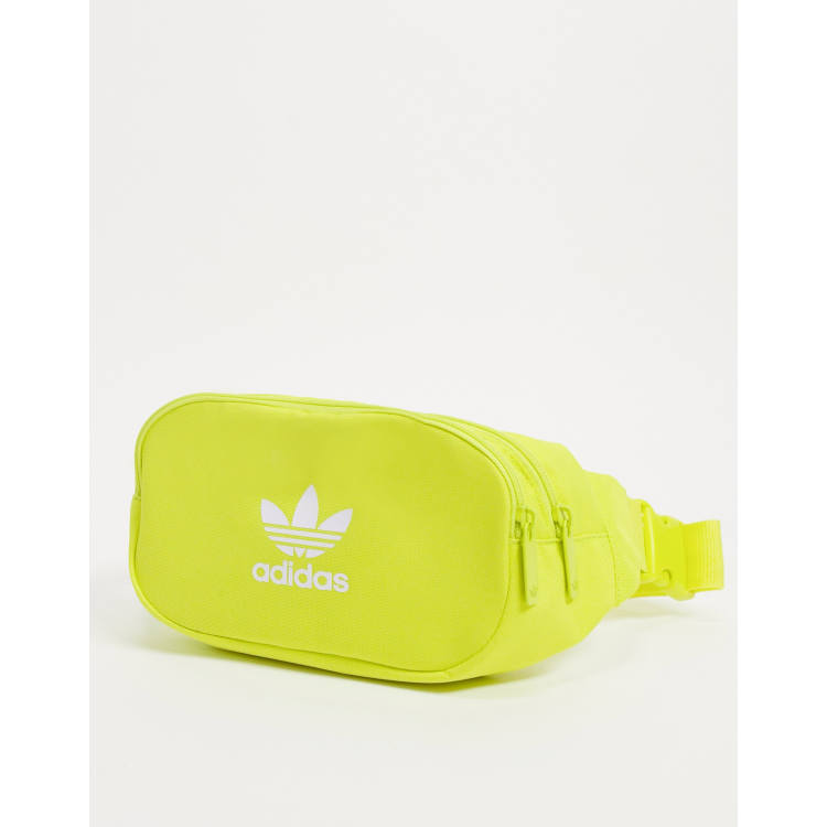 Adidas originals best sale essential crossbody bag