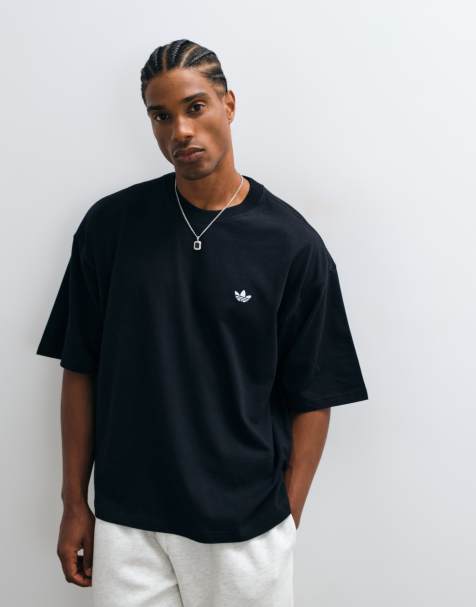 adidas Originals – Essentials – Czarny T-shirt oversize - view 1