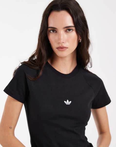 adidas Originals essentials fitted t-shirt in black - view 1