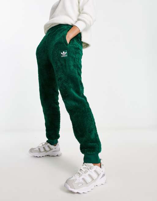 Adidas joggers fleece hot sale