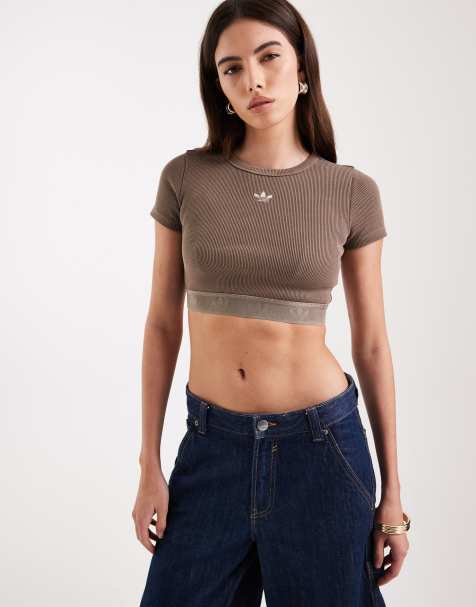 adidas Originals - Essentials - Geribbeld cropped T-shirt in bruin met wassing - view 1