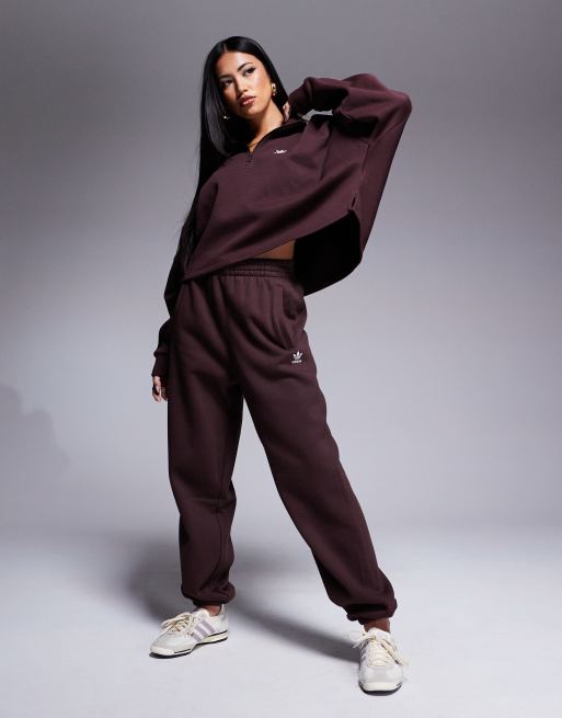 adidas Originals essentials half zip sweatshirt in shadow brown, 3 of 4
