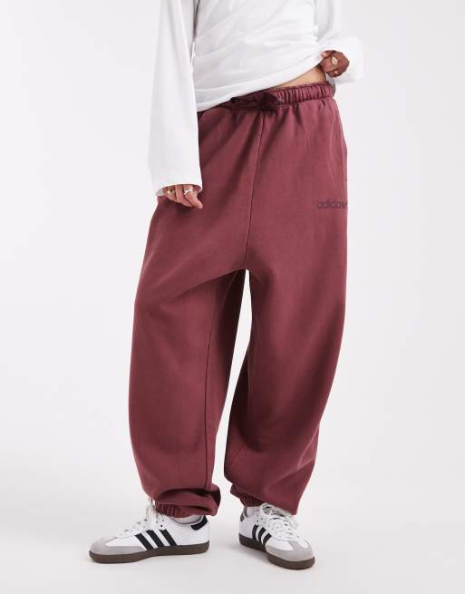 adidas Originals – Essentials – Japan Jogger+ – Boyfriend-Jogginghose in verwaschenem Kastanienbraun mit linearem Logo, 2 von 5