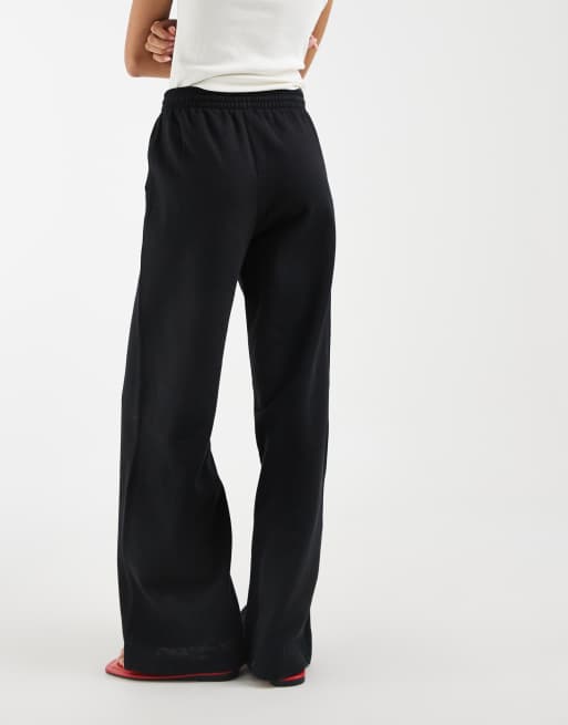 adidas Originals essentials joggingbukser i sort, 4 af 5