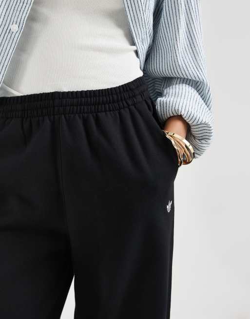 adidas Originals essentials joggingbukser i sort, 5 af 5