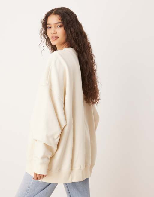 adidas Originals Essentials linear oversized crew sweatshirt in cream, 4 of 4