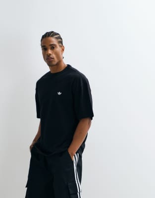Originals - Essentials - Locker geschnittenes T-Shirt in Schwarz Schwarz XL