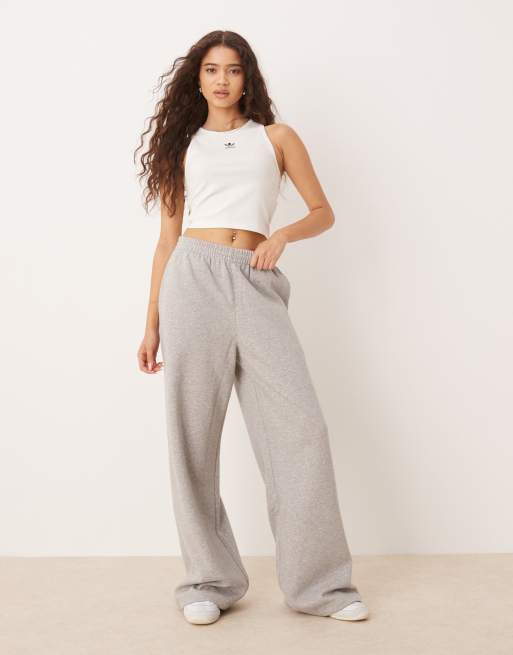 adidas Originals – Essentials – Mellangrå, melerade fleecebyxor med vida ben
