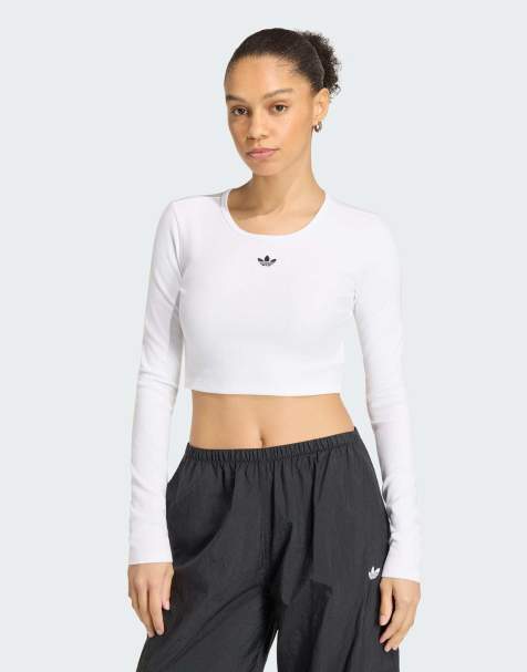 adidas Originals Essentials rib cropped langærmet T-shirt i hvid - view 1