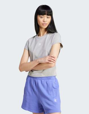 adidas Originals - Essentials - Schmal geschnittenes T-Shirt in meliertem Heidegrau
