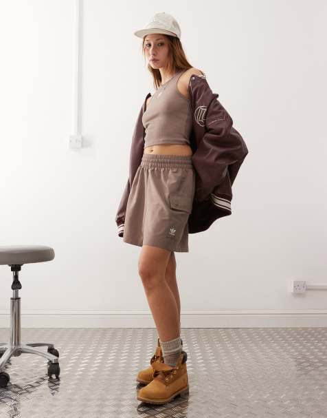 adidas Originals - Essentials - Short cargo tissé à taille haute - Marron - view 1