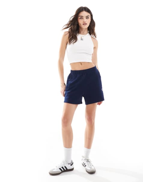adidas Originals – Essentials – Shorts aus French Terry in Blau - view 1