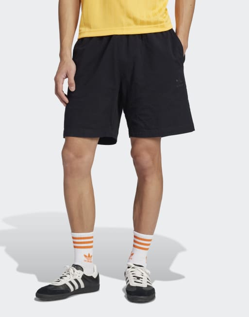 adidas Originals - Essentials - Shorts in zwart