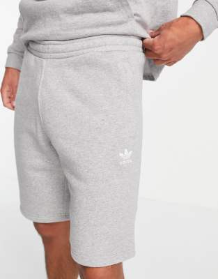 adidas essentials short