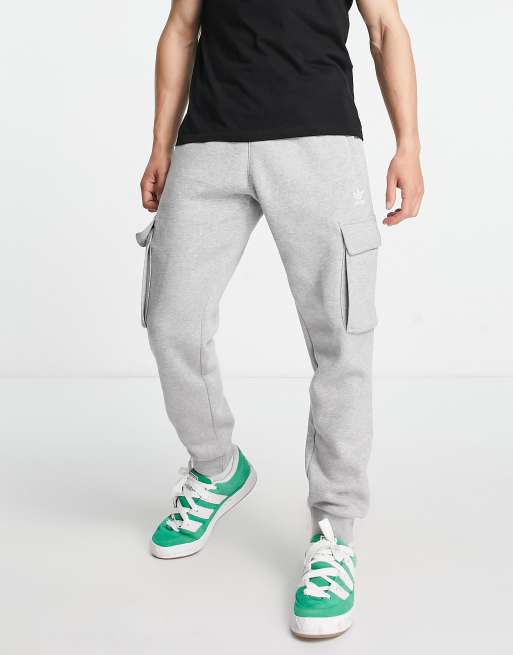 El cielo Automático Real adidas Originals Essentials slim fit cargo sweatpants in gray | ASOS