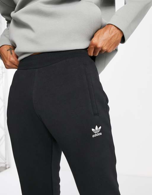 Men's adidas slim outlet fit joggers