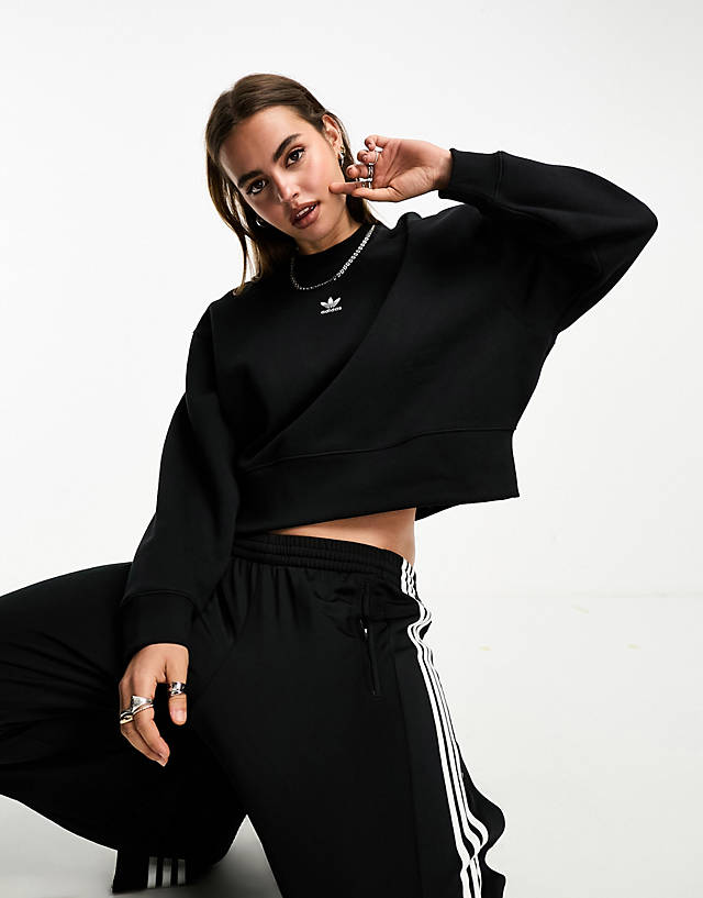 adidas Originals - essentials sweatshirt in black