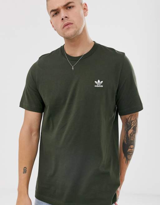adidas Originals - Essentials - T-shirt avec logo brodÃ© - Kaki | ASOS