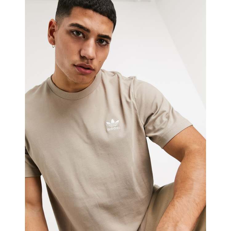 Begeleiden Convergeren overschot adidas Originals essentials t-shirt in beige | ASOS