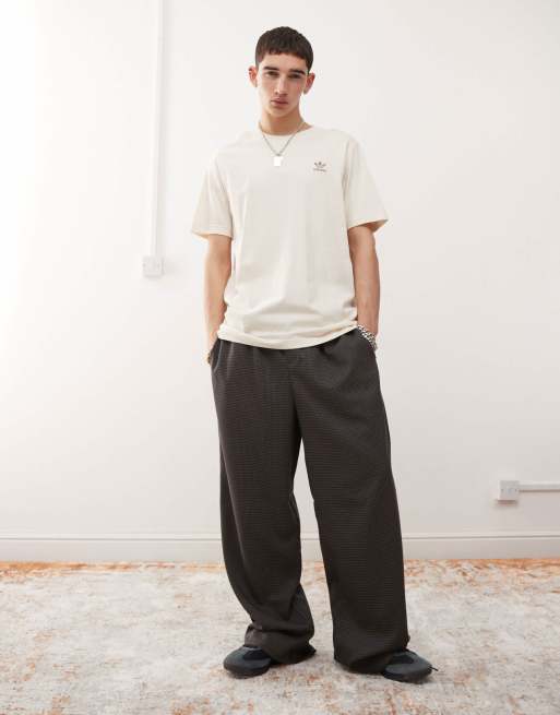 adidas Originals Essentials Trefoil t-shirt in cream