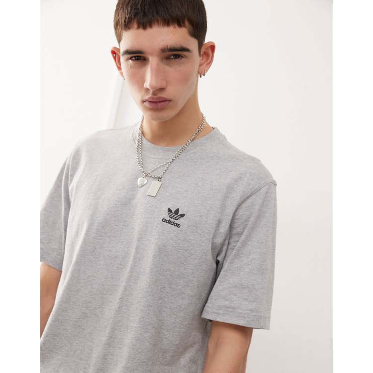 207102146-1-grey?$n_750w$&wid=