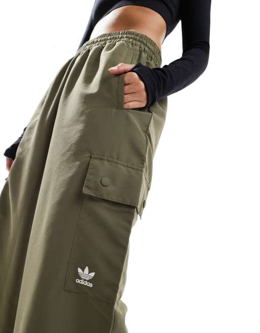 adidas Originals essentials woven cargos in olive ASOS