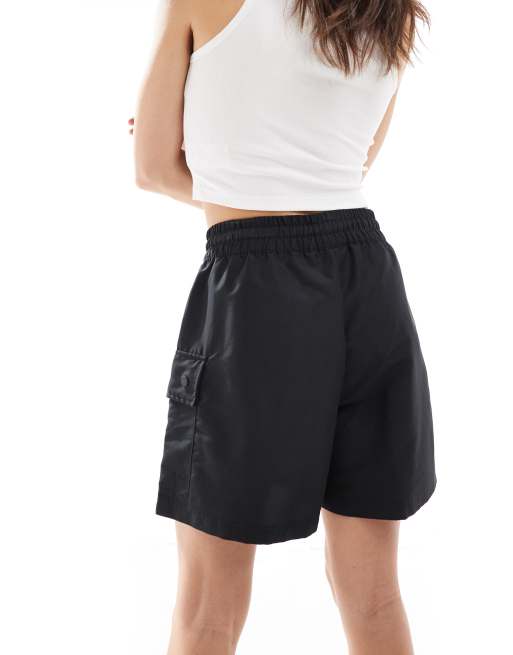 ★adidas originals★W ESS WOVEN HIGH WAIST SHORTS★追跡可 adidas Originals Essentials Woven High-Waist Cargo Shorts in