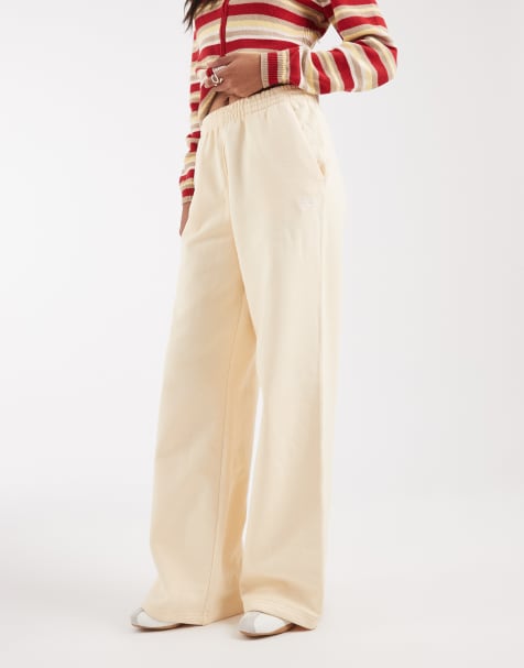 adidas Originals essentielle joggers med brede ben i smørgul - view 1