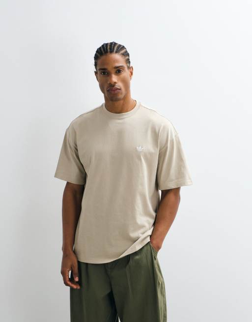 adidas Originals essentielles Oversize-T-Shirt in Hellkhaki, 2 von 5