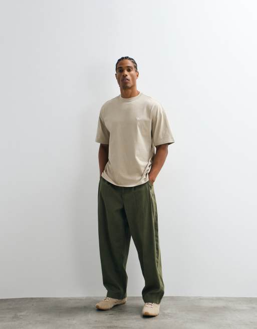 adidas Originals essentielles Oversize-T-Shirt in Hellkhaki, 3 von 5