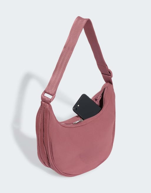 adidas Originals – Everyday Icons – Halbmond-Handtasche in Burgunderrot, 3 von 4