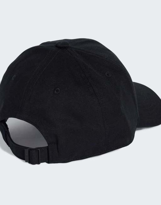 adidas Originals – Everyday Icons – Kappe in Schwarz mit farblich abgestimmtem Metall-Dreiblattlogo, 2 von 3