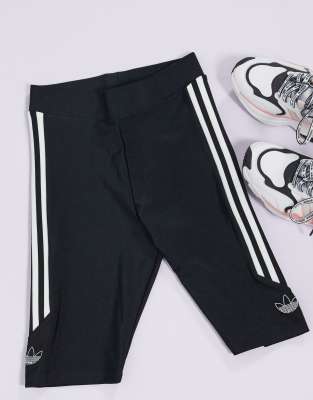 short legging adidas