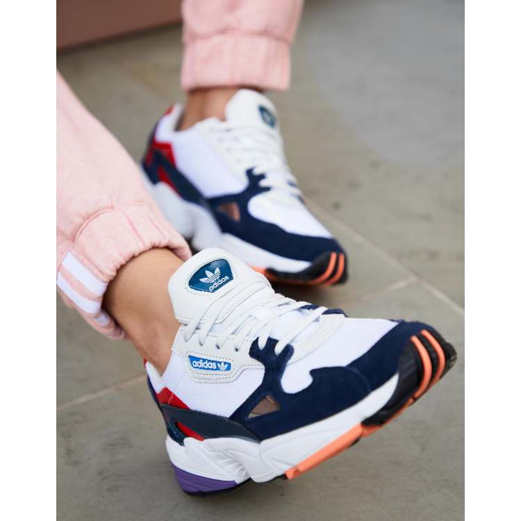 Adidas falcon blanche et on sale bleu