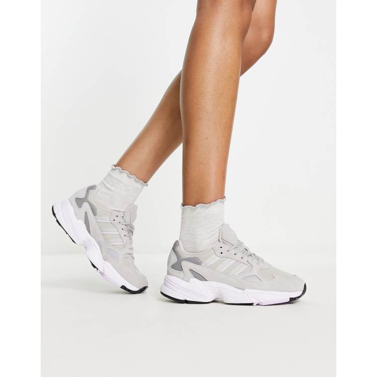 adidas Originals Falcon Sneaker in Grau ASOS