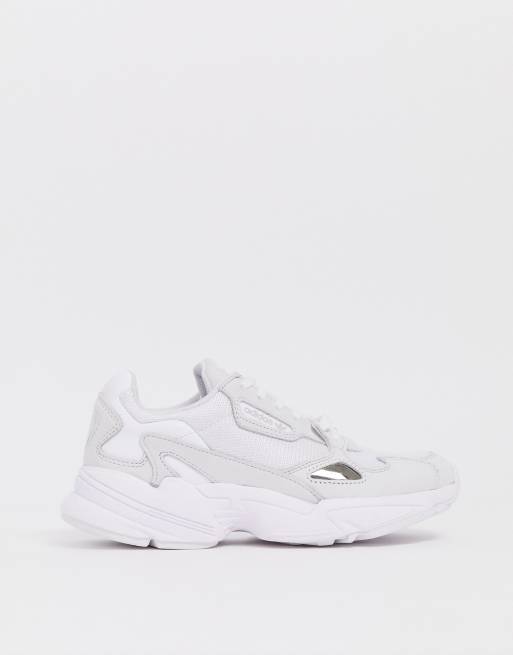 adidas Originals Falcon Sneaker in Triple WeiB