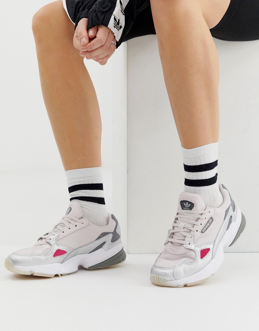 Adidas Originals - Falcon - Sneakers in grijs en zilver