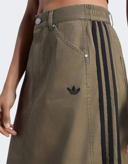 adidas Originals Fallschirmrock in Olive Strata, 4 von 4